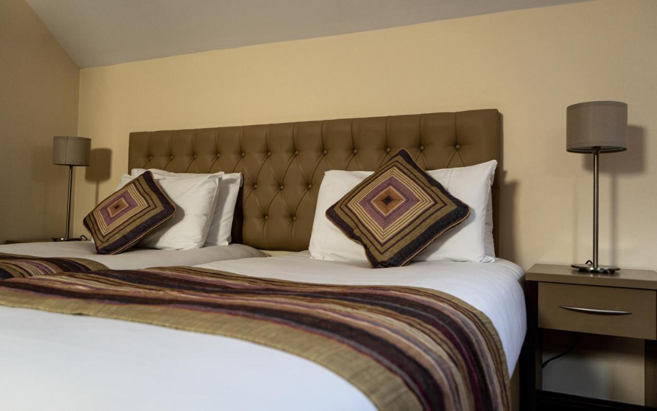 Brogans Bar & Hotel Трим Экстерьер фото